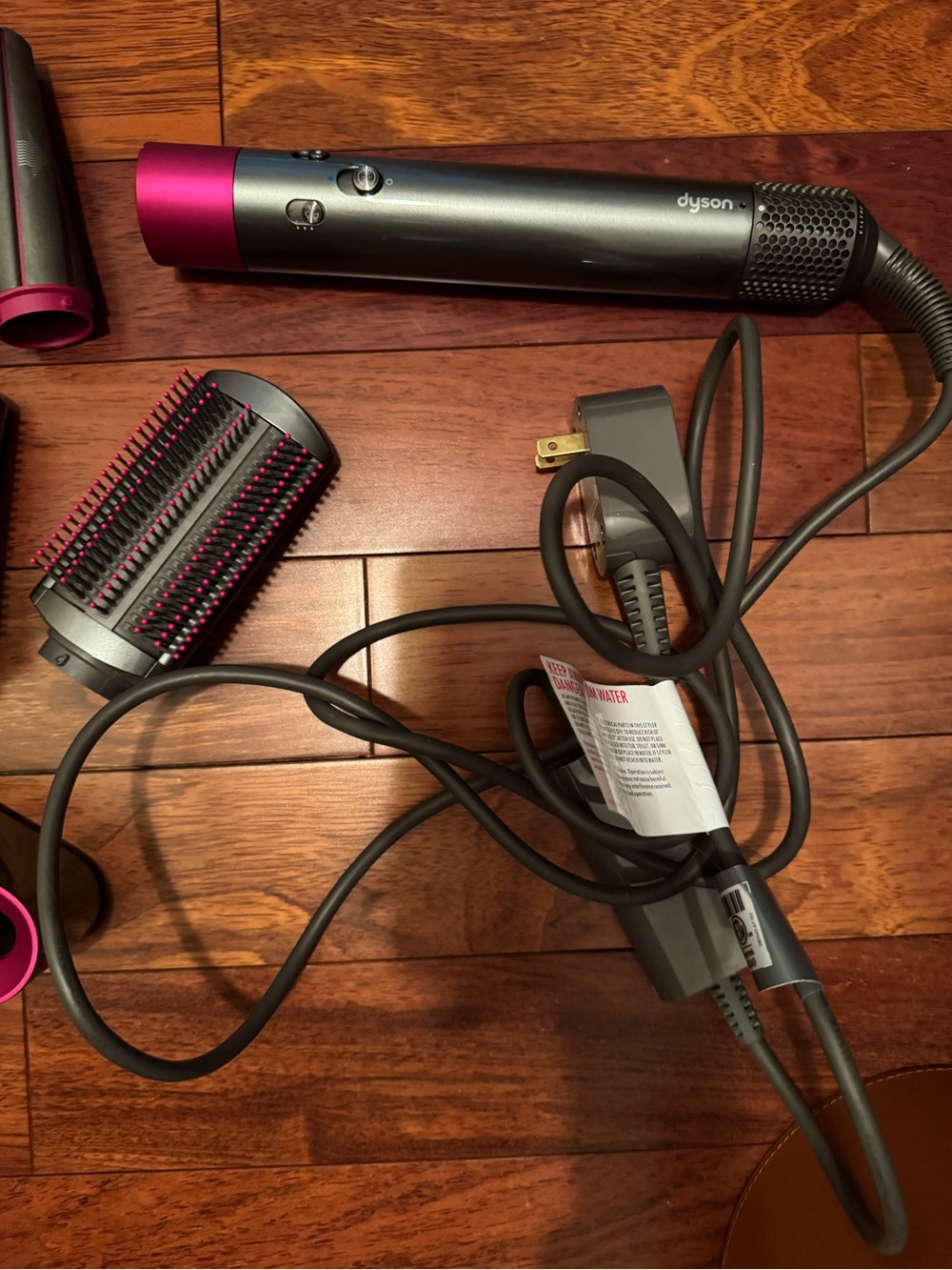 Dyson Airwrap silver & pink - Picture 5 of 6